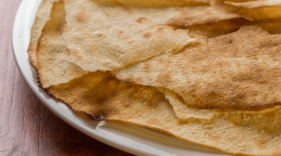 Il pane carasau è tra i piatti tipici della Sardegna